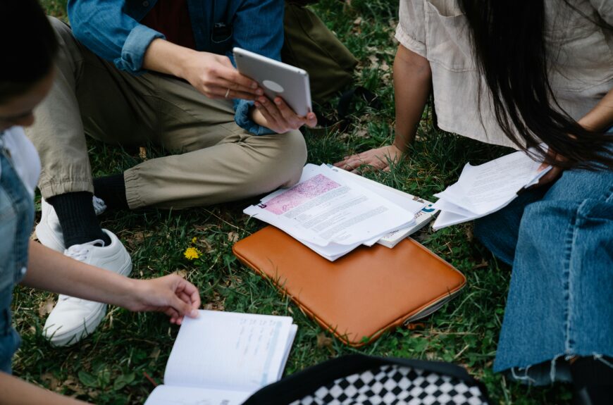 Spring Forward: AMP Branding’s Top 5 Strategies to Energise Sales Teams This Season